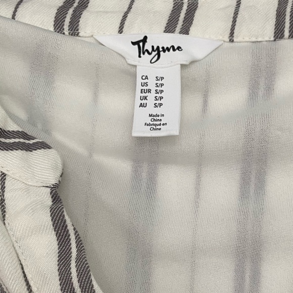 Thyme Maternity nursing shirt, size S - Picture 5 of 6